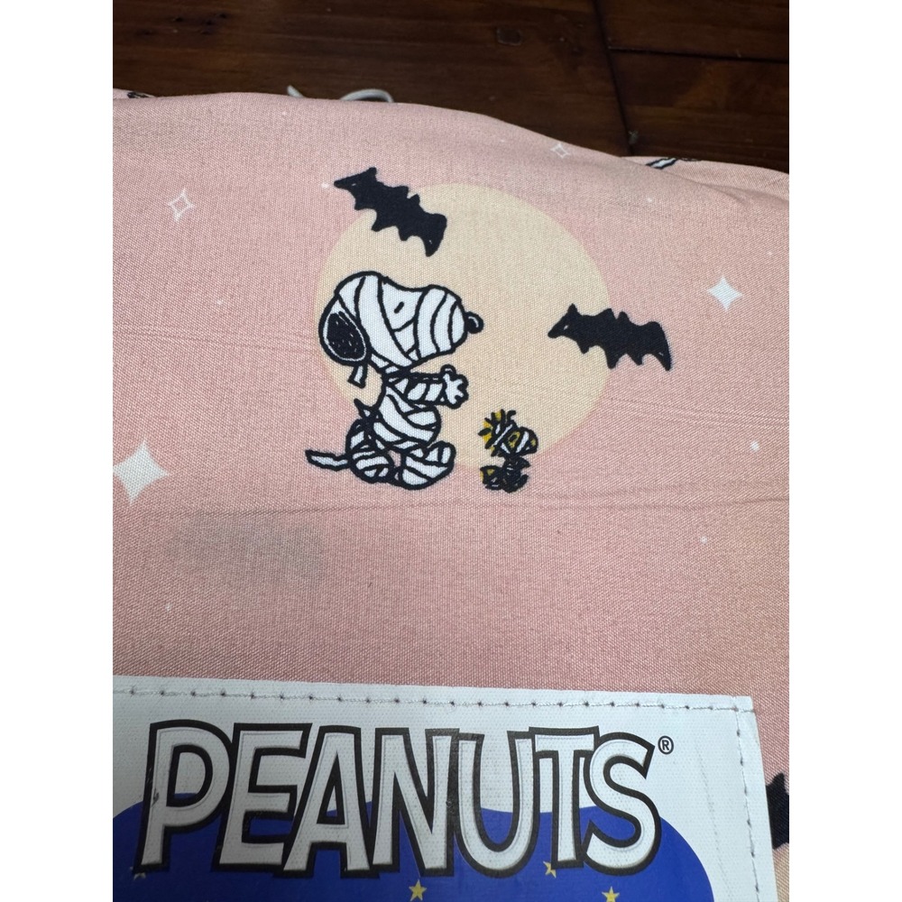 Peanuts Snoopy Mummy Halloween Queen Sheet Set Pink Berkshire Blanket 4pc New - Picture 2 of 4